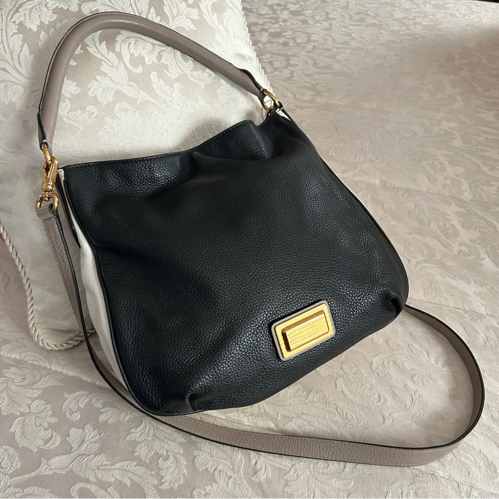 MARC BY MARC JACOBS TOO HOT TO HANDLE HOBO SHOULDER BAG - Picture 2 of 9